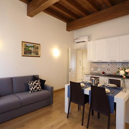 Ca' Del Pittor Apartments - Tiziano Venedig Exteriör bild
