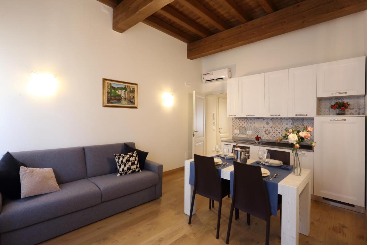 Ca' Del Pittor Apartments - Tiziano Venedig Exteriör bild