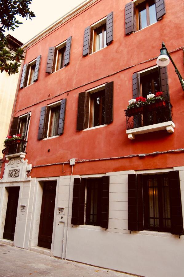 Ca' Del Pittor Apartments - Tiziano Venedig Exteriör bild